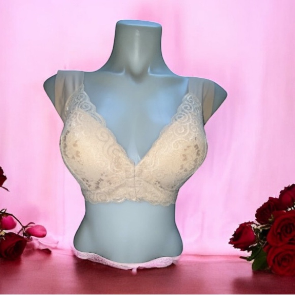 * sports bra size large front closure lace & pad detail wide shoulder strap